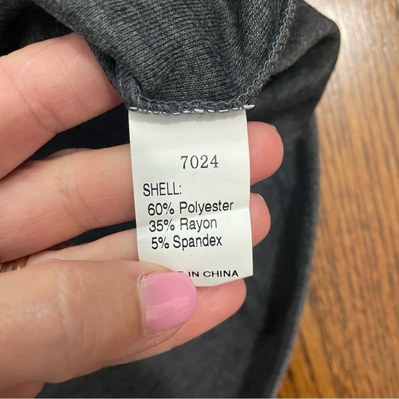 **4/$12** Kirundo Gray Hoodie Lightweight Size Medium, NWT - Picture 7 of 7